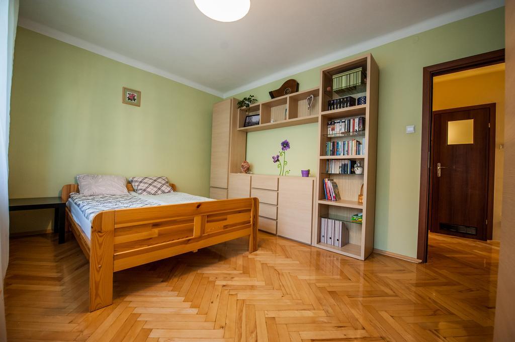 Apartament Eliza W Skawinie Apartman Skawina Kültér fotó