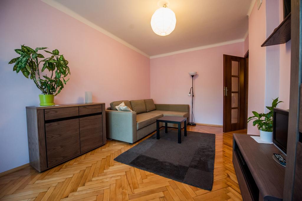 Apartament Eliza W Skawinie Apartman Skawina Kültér fotó